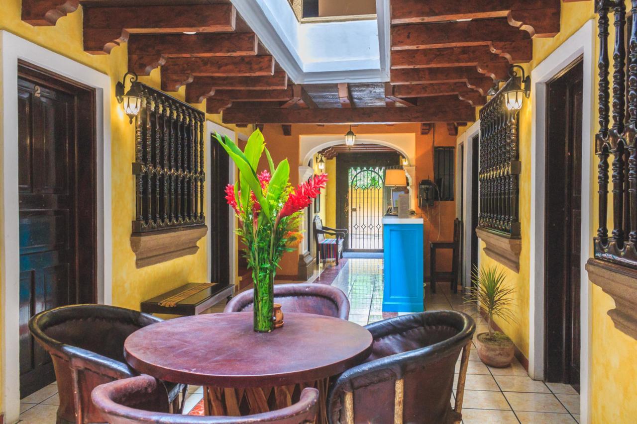 Hotel Casa Santa Lucia Antigua Bagian luar foto